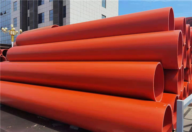 金甬鐵路鮑村隧道轉正洞施工，輕型塑料逃生管道(圖1)